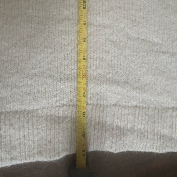 FABLE 🤍Cream Cable Knit Turtleneck Neck Oversized Dolman Sleeve Sweater Sz S-M - Picture 8 of 8